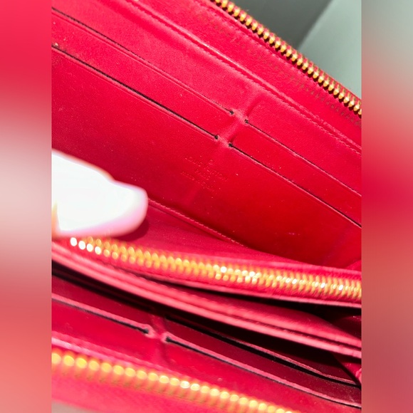 Louis Vuitton Red Vernis Zippy Wallet CA 4111 - Picture 5 of 12